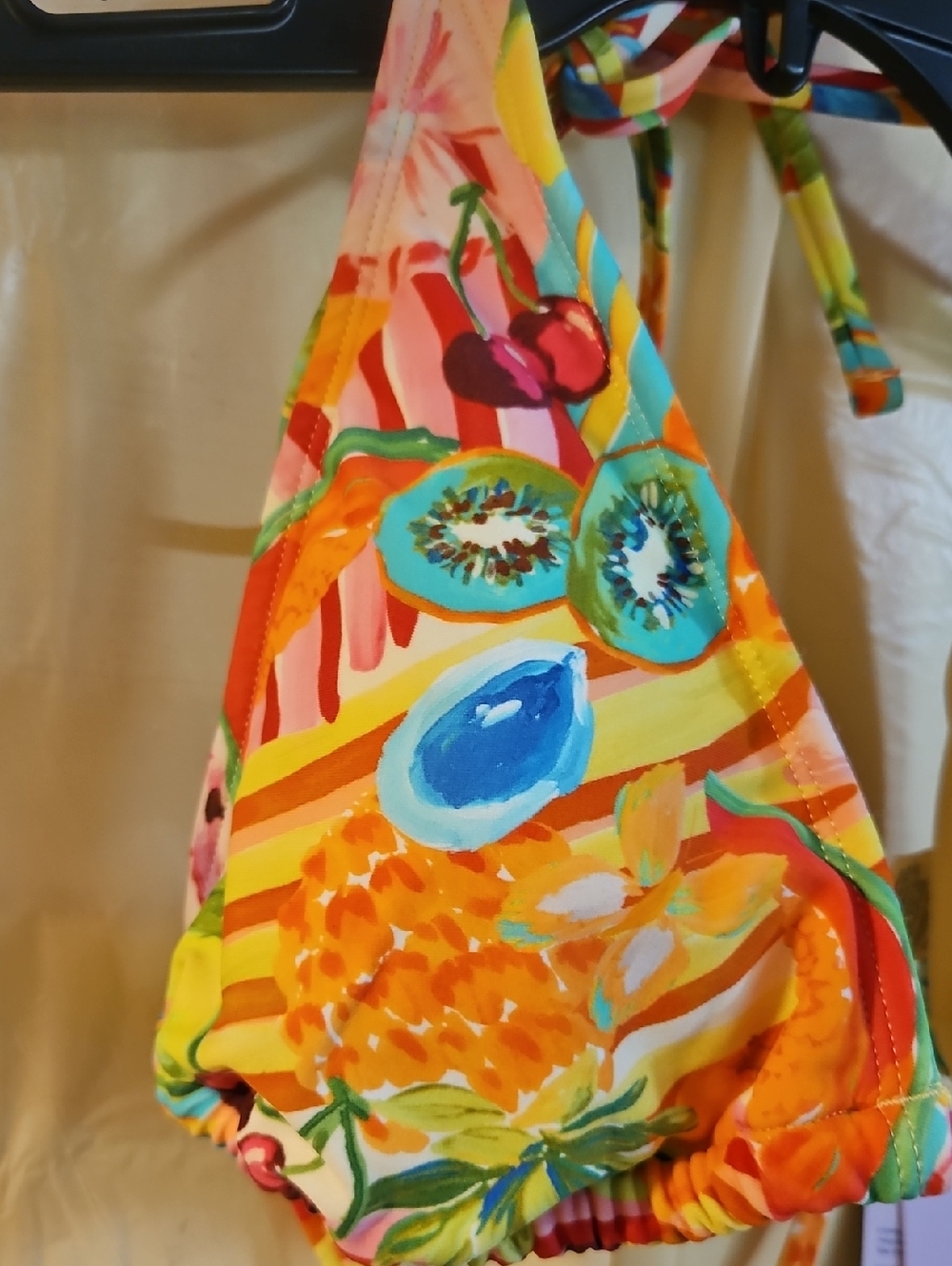 WILD FABLE TROPICAL FRUIT TRIANGLE BIKINI TOP: NEW WITH TAGS: SIZE L (12-14) - Picture 2 of 5